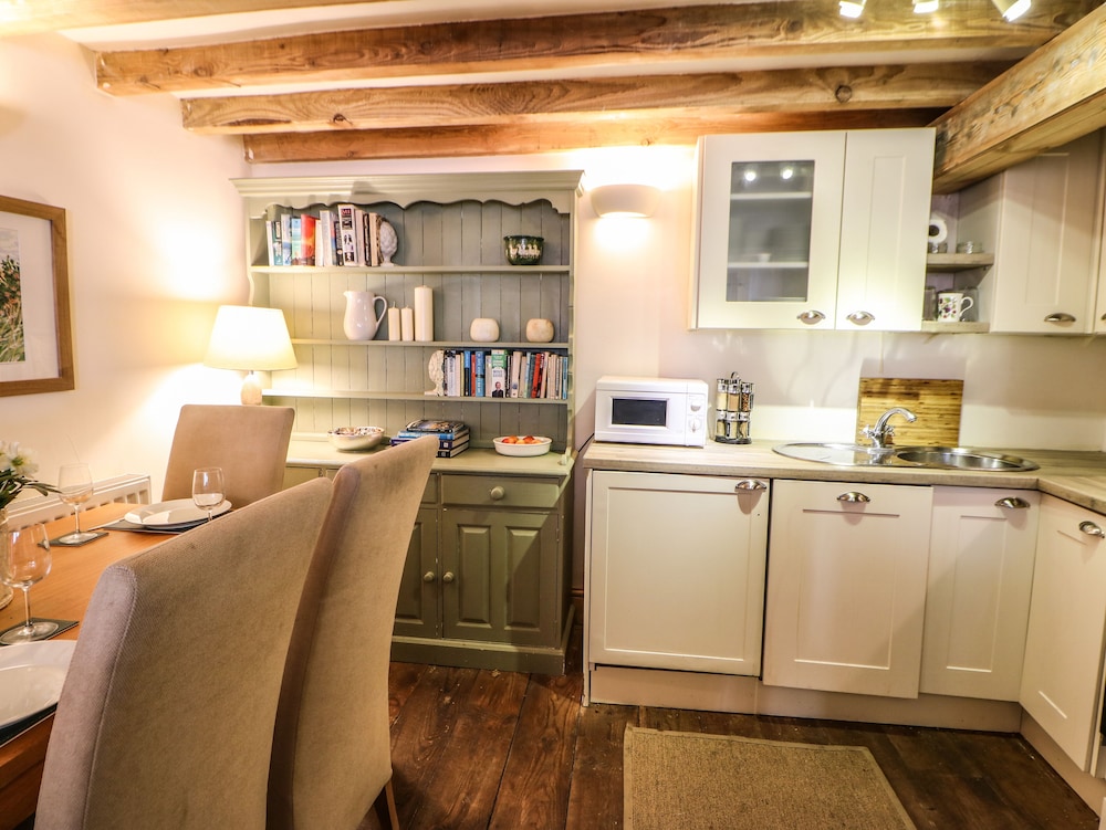 Sunny Cottage