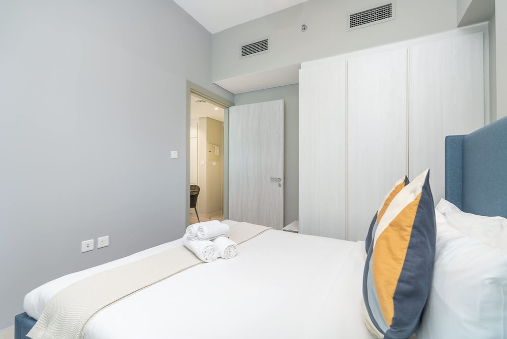 Excellent 1 Bedroom in Zada Tower With Balcony