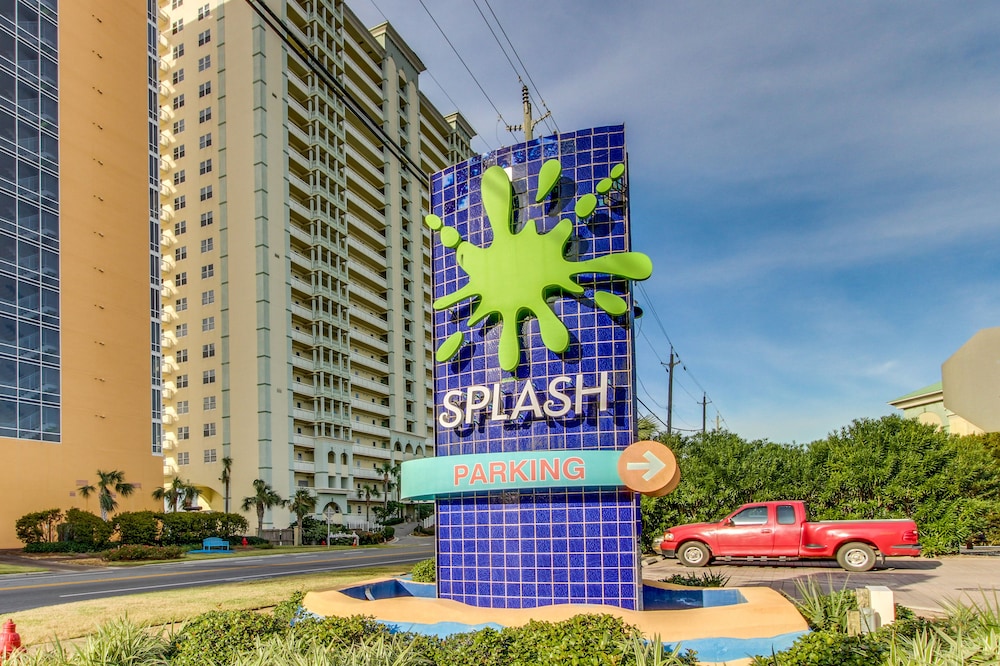 Splash Resort