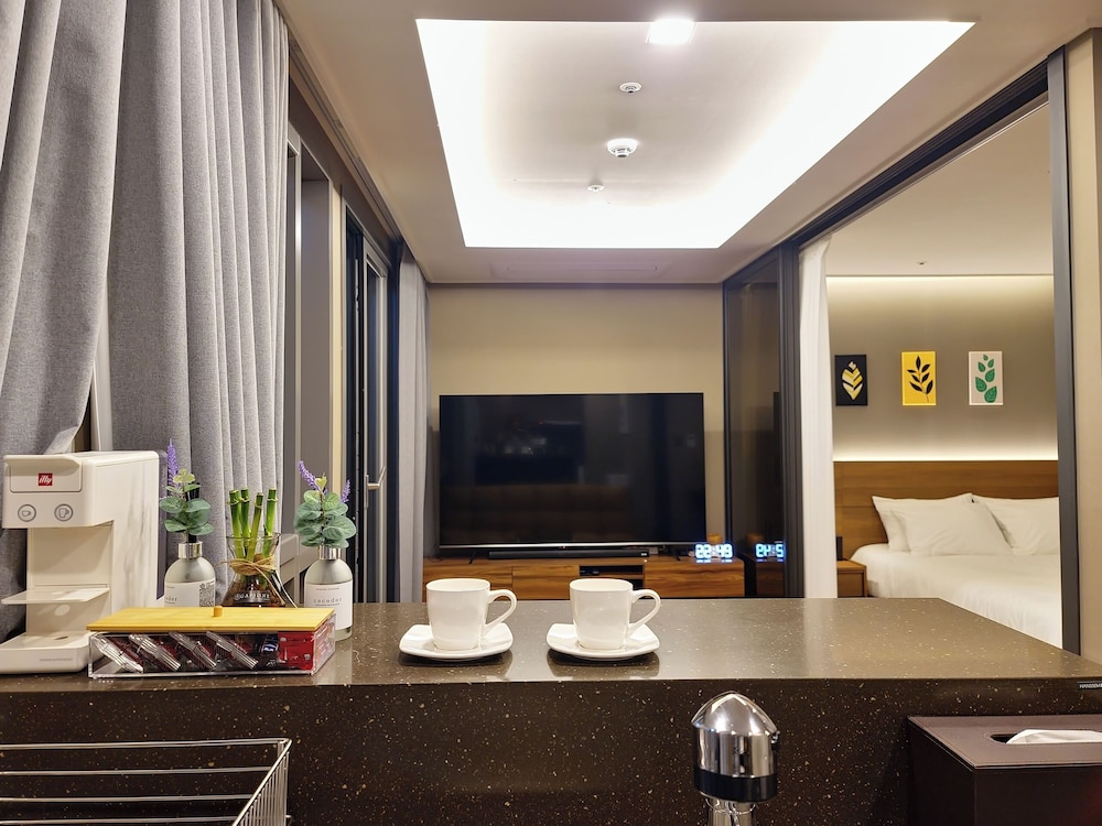 hotel room