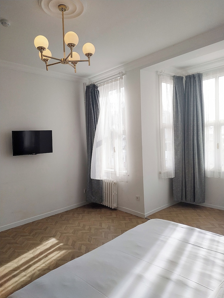 Revina Hotel
