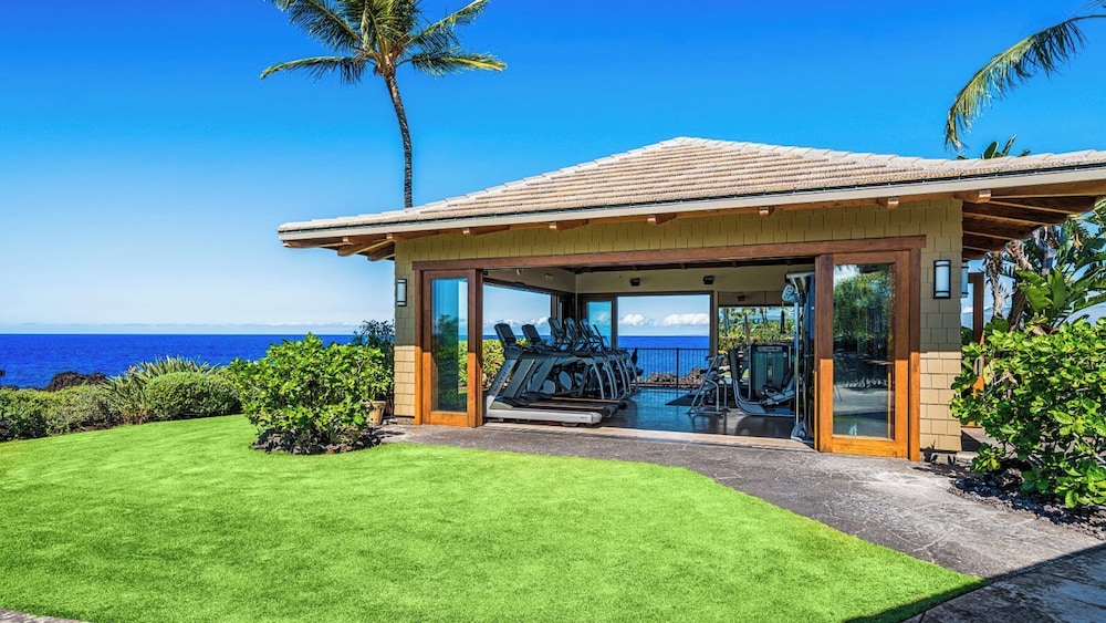 Waikoloa Golf Discount Views of Ocean & Golf Course Outdoor Seating - Vrkcv