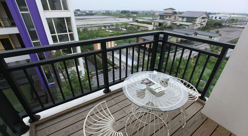 Ting-Feng B&B