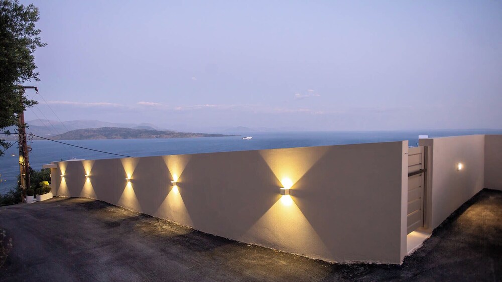 Sea n Sky by WhiteDream Villas