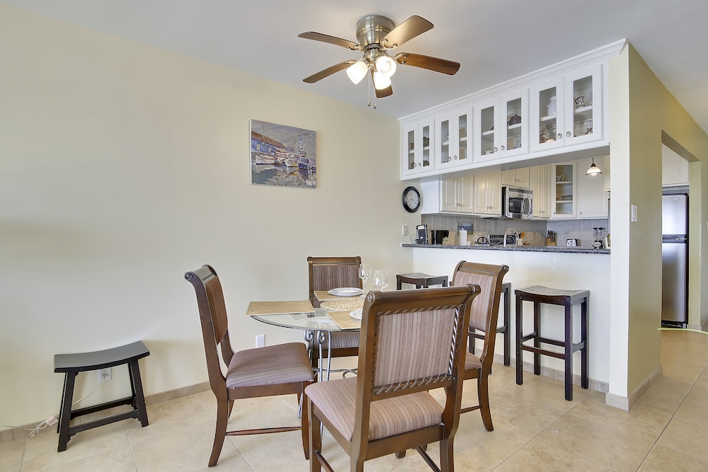 By The Sea Gulf View Deluxe Condo