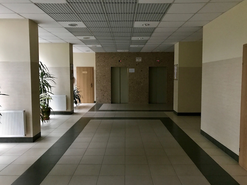 UNIT Warszawa Centrum Room by Metro Rondo ONZ