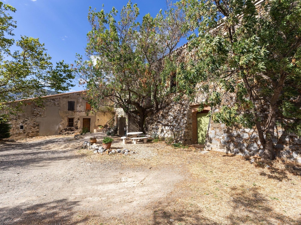 Holiday Home in Tautavel Near Gorges de Gouleyrous view 3