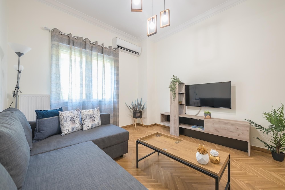 Elegant Suite by Cloudkeys