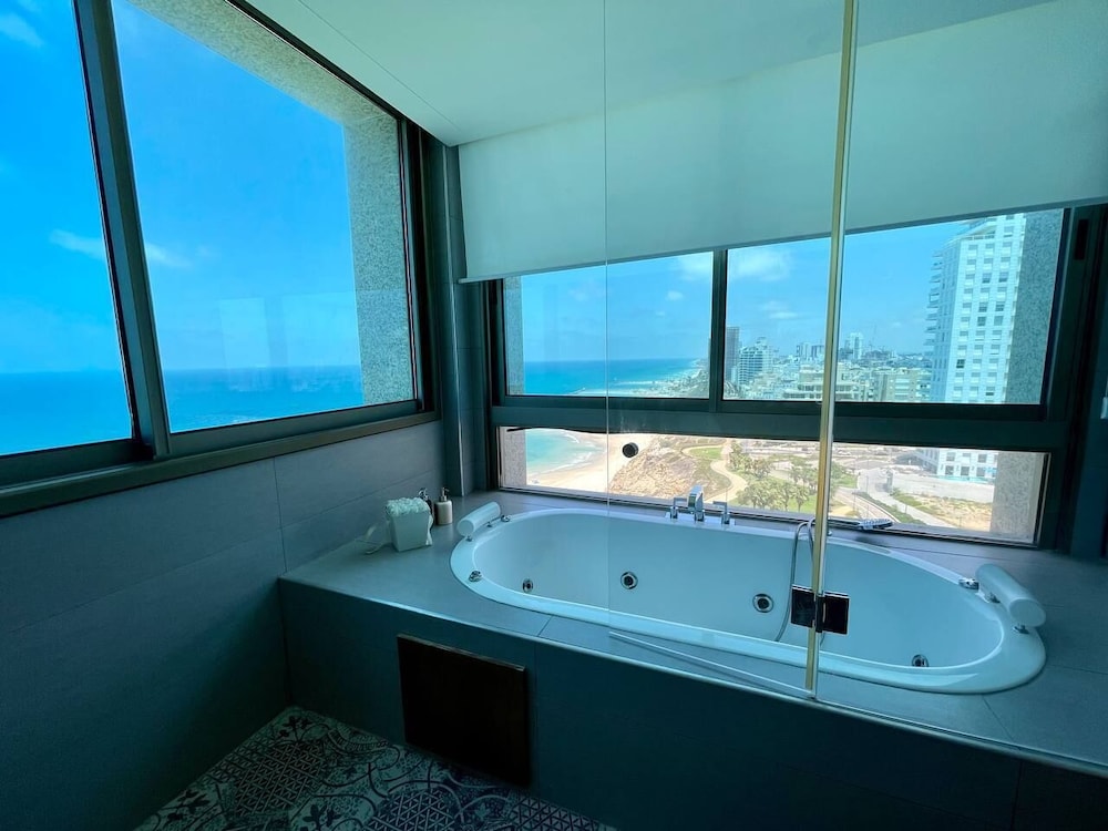 Carmel Holiday Apartments