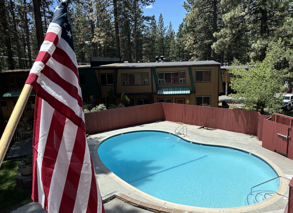 Lake Tahoe Vacations - Heavenly Valley Townhouses - Property Image 14