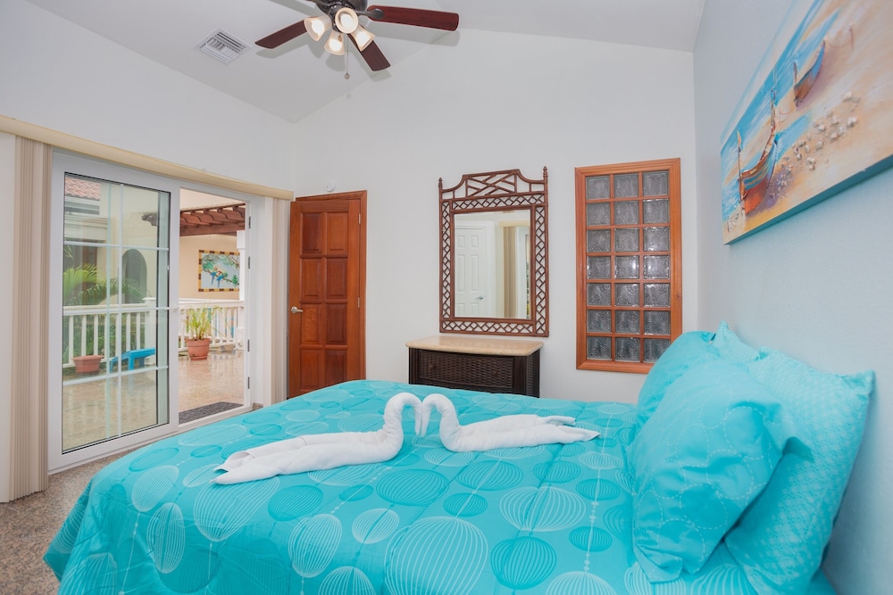 Lawson Rock - Yellowfish 211 2 Bedroom Condo by RedAwning view 5