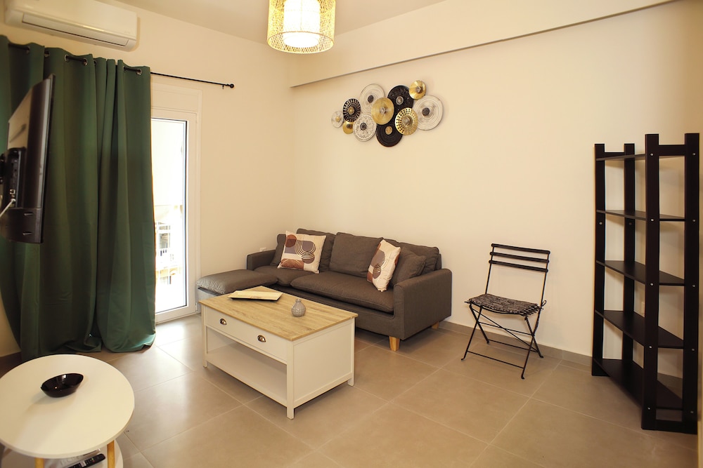 K9 Apartments