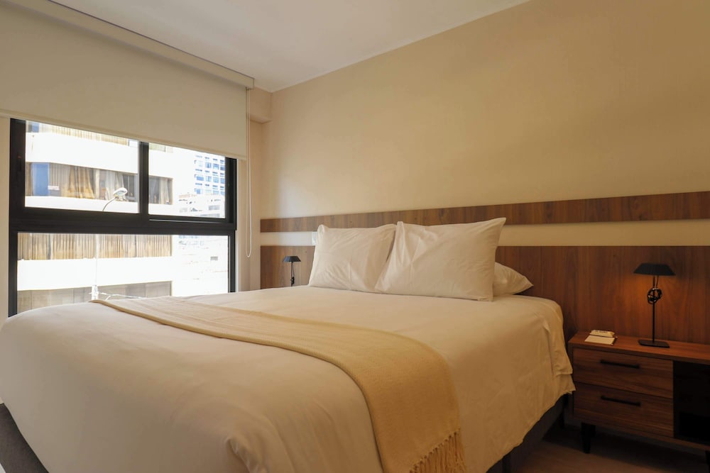 w Exquisite 2BR w Balcony in Miraflores
