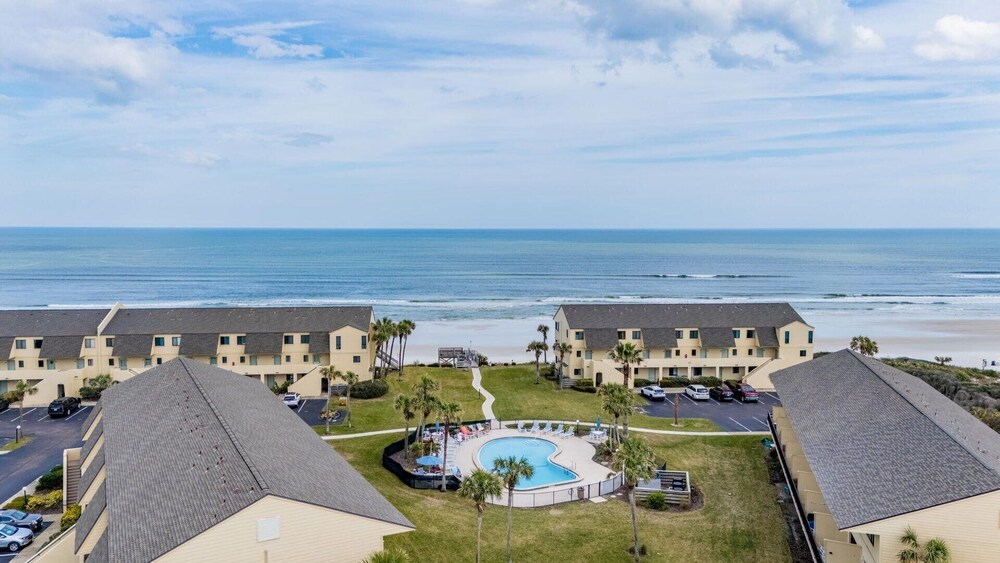 Blessed By The Sea Crescent Beach Activities 2 Bedroom Home