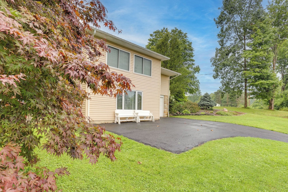 Montour Falls Apartment ~ 3 Mi to Seneca Lake! view 2