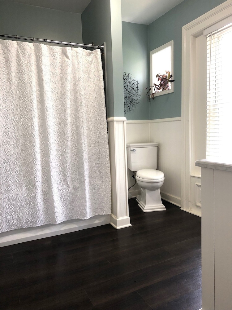 The Vine Bed & Breakfast LLC