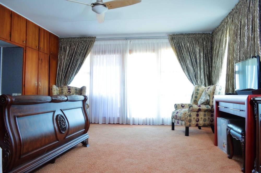 Empoza Seaview Guesthouse
