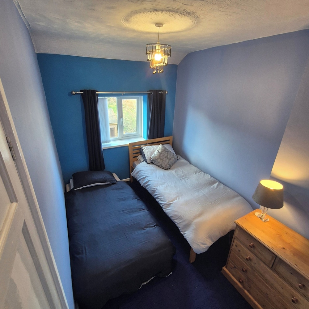 Tranquil Three-bedroom House-large Garden-wifi