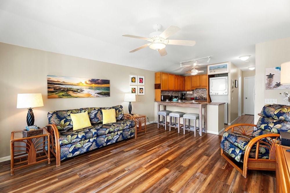 AC - Top Floor Corner Unit - Ocean View- Vrkcv