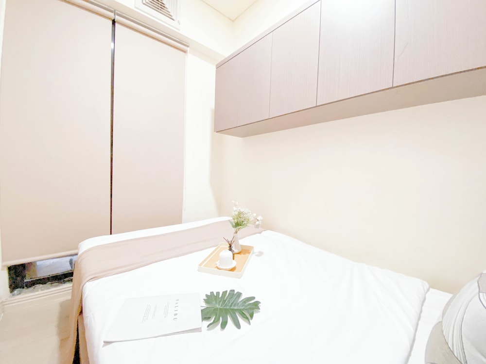Minimalist and Cozy Living 2BR Meikarta Apartment