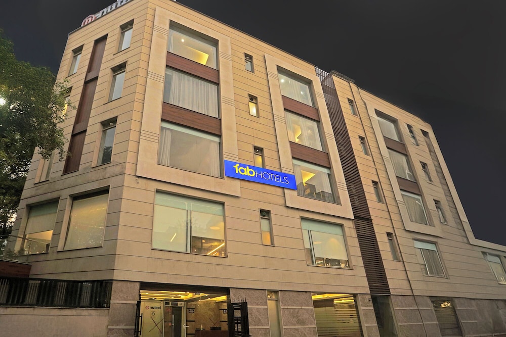 Fabhotel Star Inn