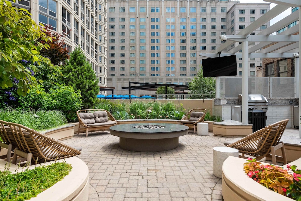 Group Ideal Home 2x 2BR Balcony Prime Location