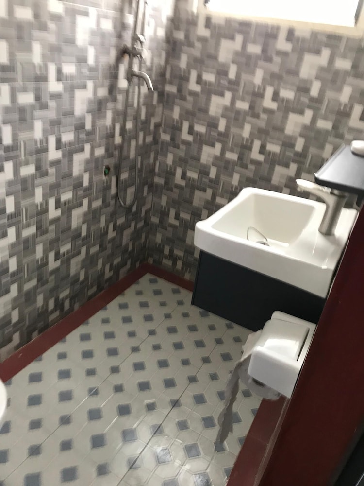 Alberjah Traincity Guesthouse