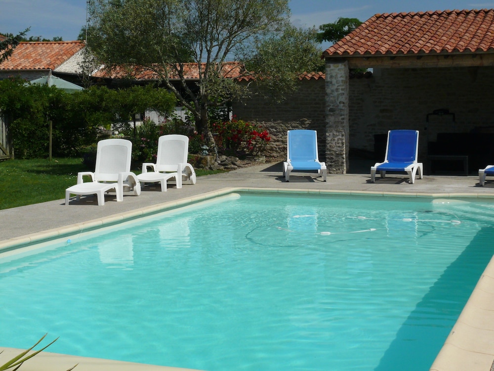 Le Clos de la Vigne view 2