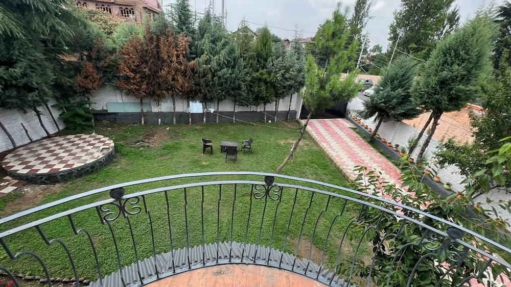 Dilan Residency Villa -5 Bedroom- Centrally Heated