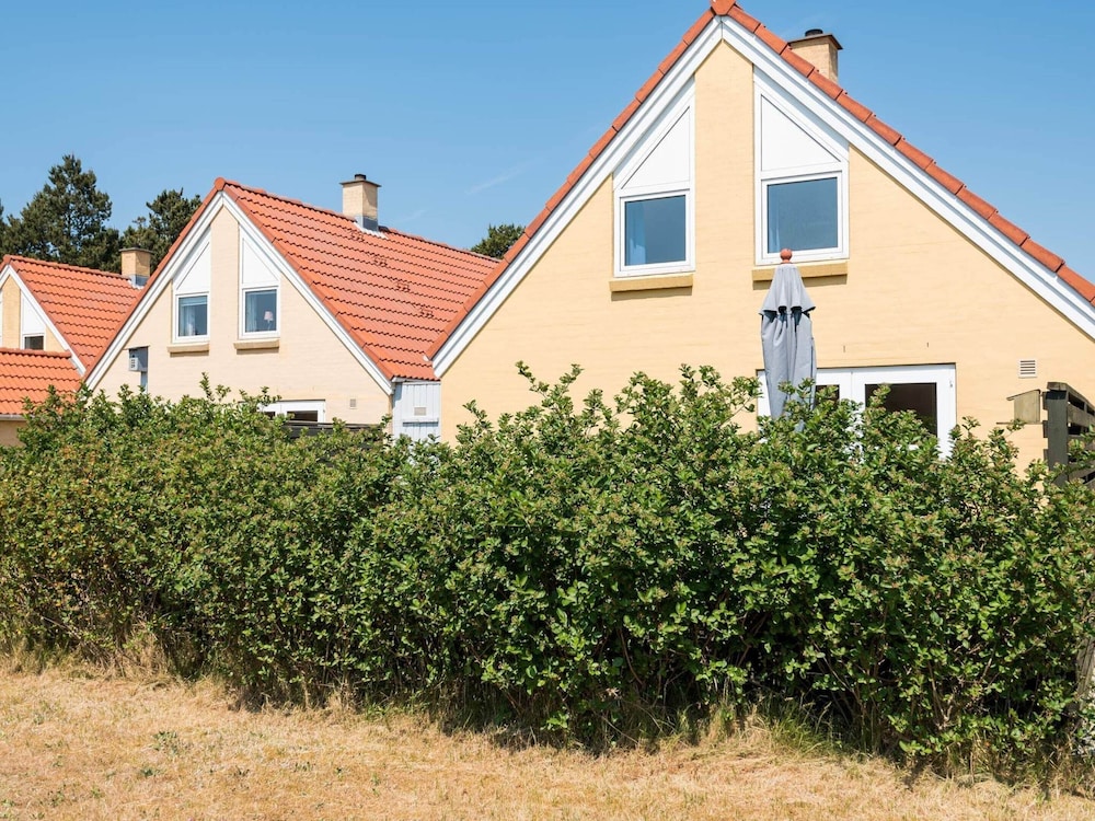 8 Person Holiday Home in Blavand