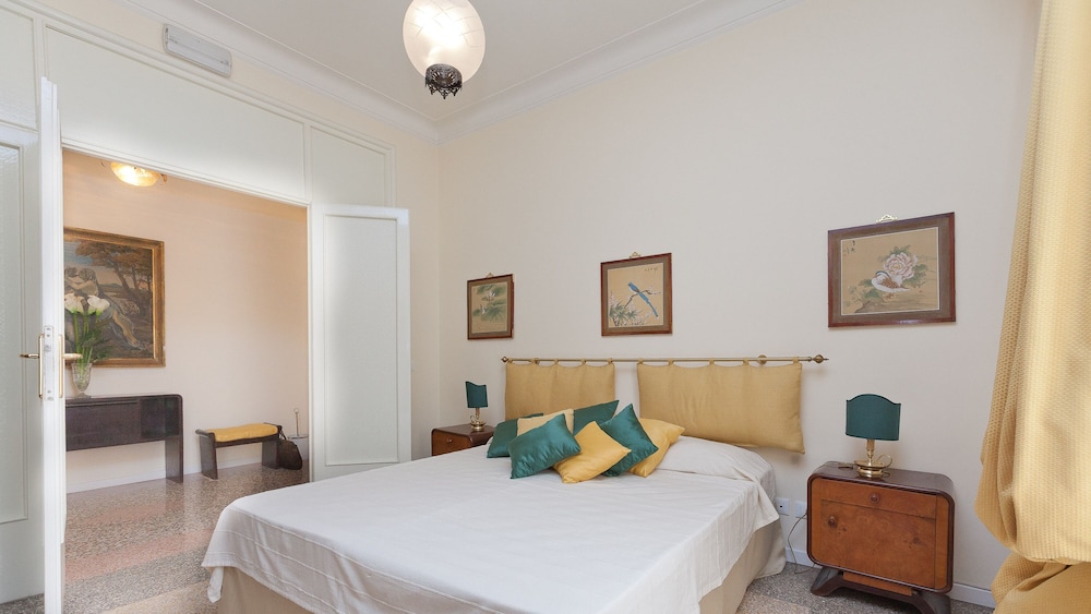 Rental In Rome Vatican Vintage Apartment