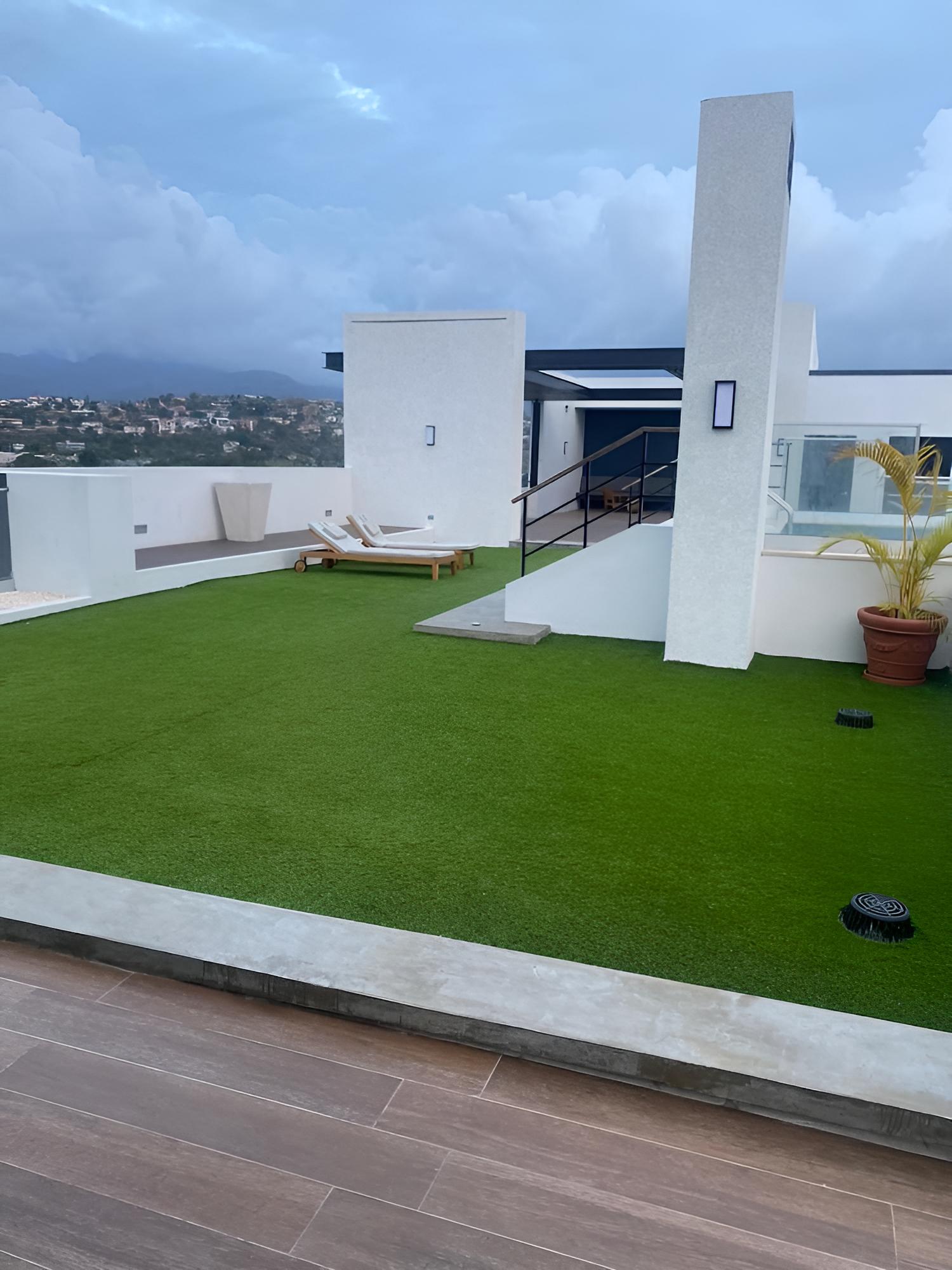 Comfy Studio with rooftop pool view 3