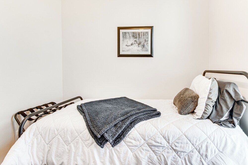 Pet-friendly Home w/ Fenced Yard: 'cozy in Casey'