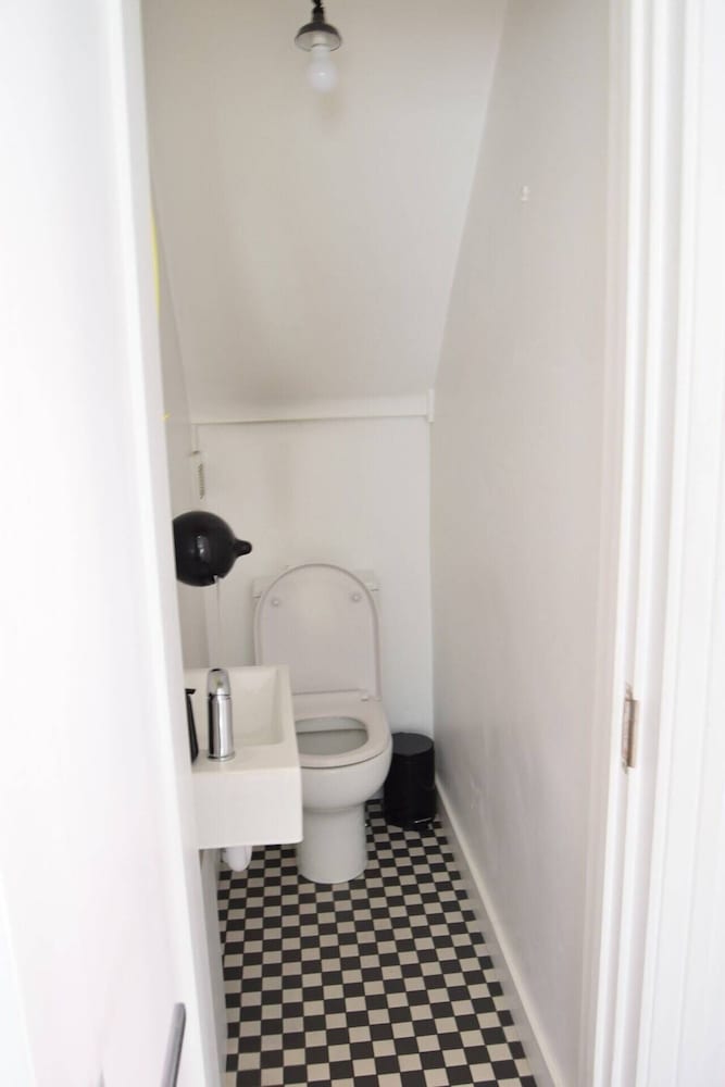 Airy Modern 1 Bed Apartment in Shoreditch