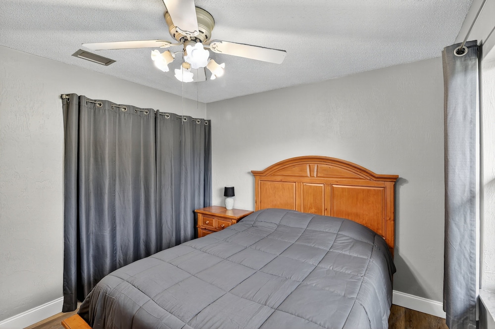 Chelsea Way Getaway Bright 4br Family Retreat 4 Bedroom Home