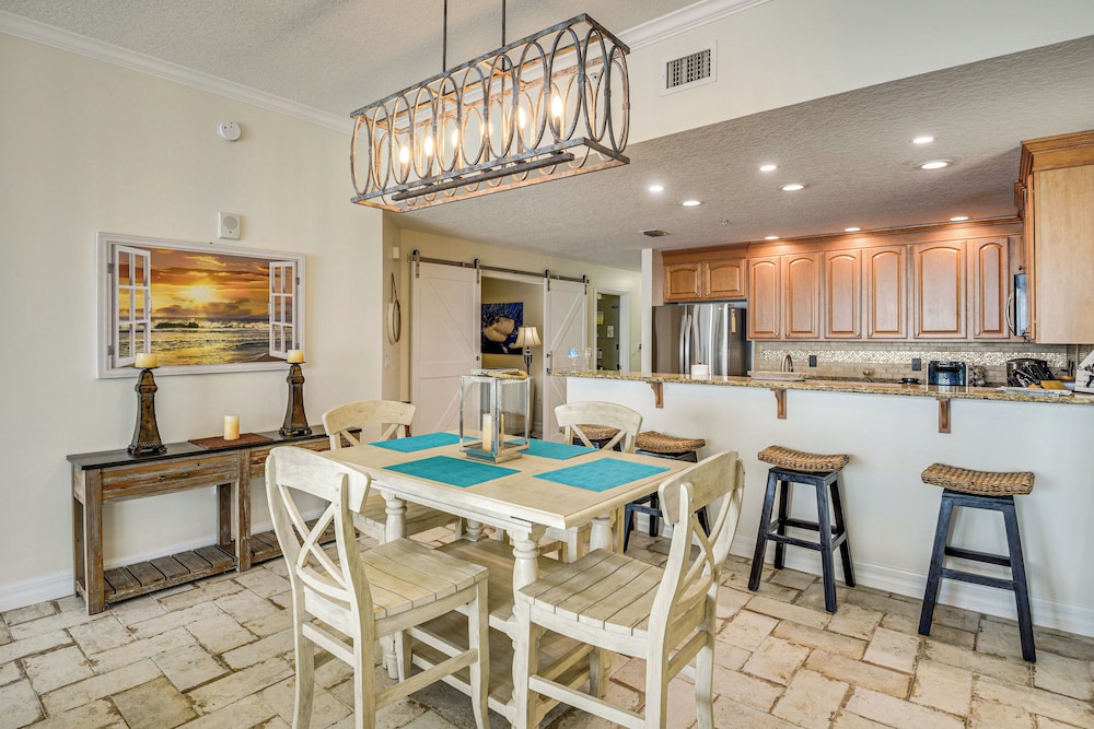 Direct Beach Access: NSB Condo w/ Community Perks