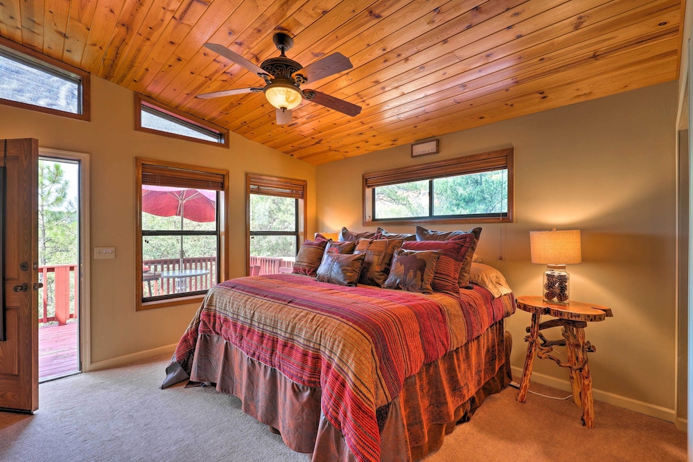 Payson Vacations - Strawberry Hideaway in the Pines w/ Hot Tub! - Property Image 2