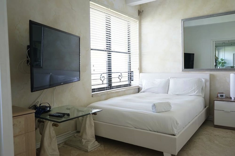 Netherland Apartments by Royal Stays - Image 3