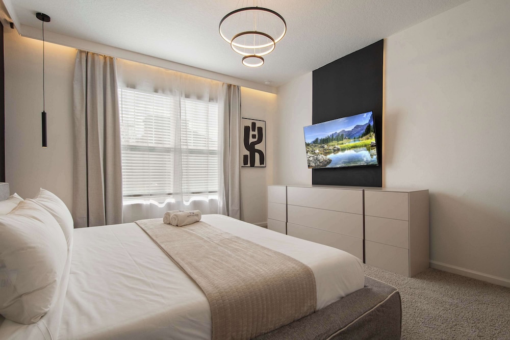 Luxe 9-bedroom Escape With Private Pool & Game Loft Solara Resort Near Disney