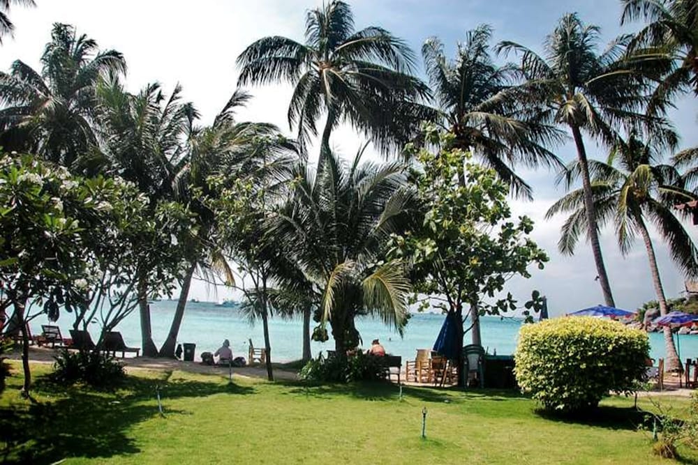 Palm Leaf Resort