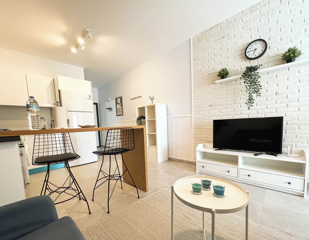 Caesar Blue Seaside Luxury Apartments