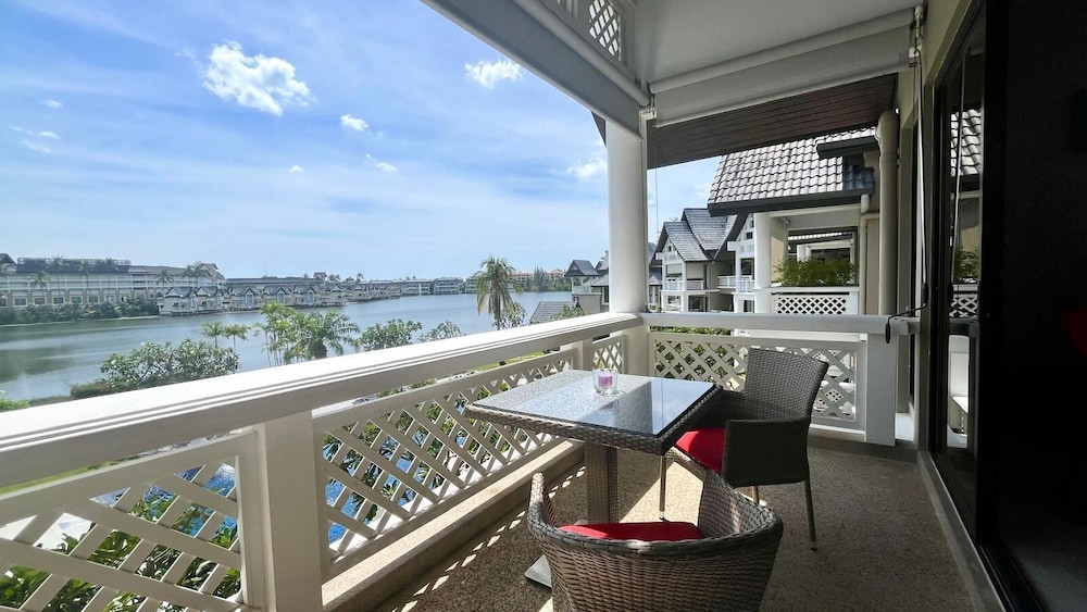 Luxury Seaview 6 Bedrooms With Infinity Pool Villa, Private Gym, Superfast Wifi