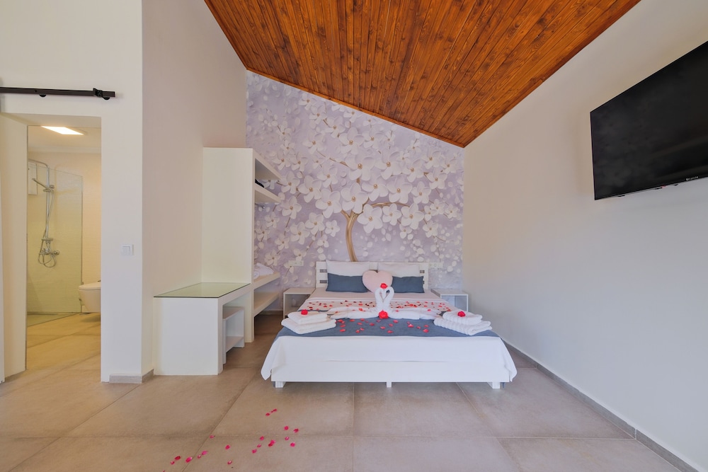 Larimar Suite Otel - Image 22