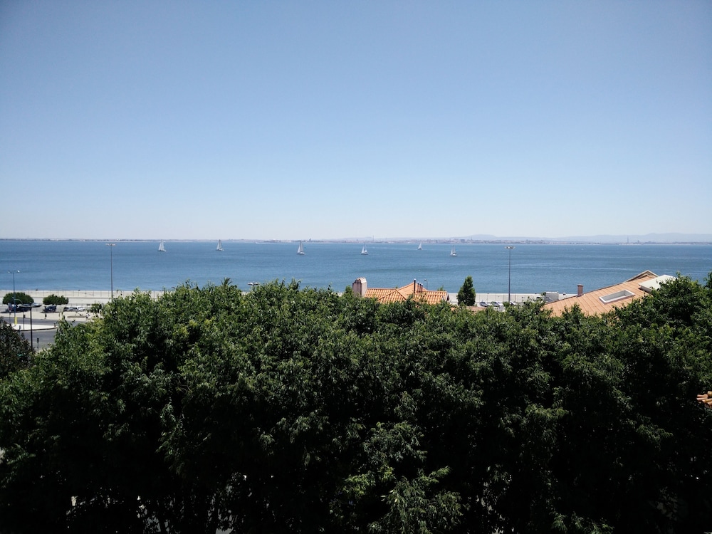 Xavier - Alfama River View by Team4You