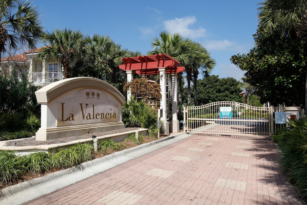 La Valencia Villa By Panhandle Getaways