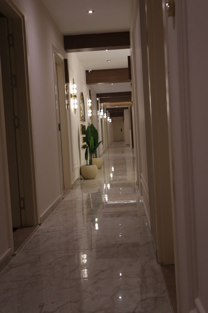 Calma Hotel