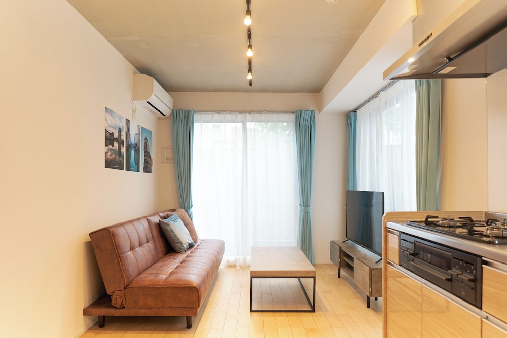 Frontier Comfort Kita-Ikebukuro by Tranova