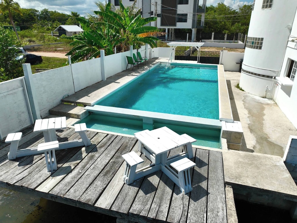 See Belize Tranquil Sea View Studio With