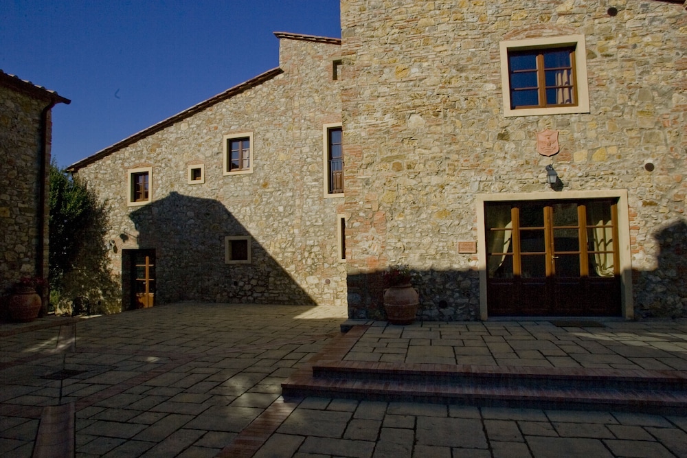 Poggio Cennina Resort