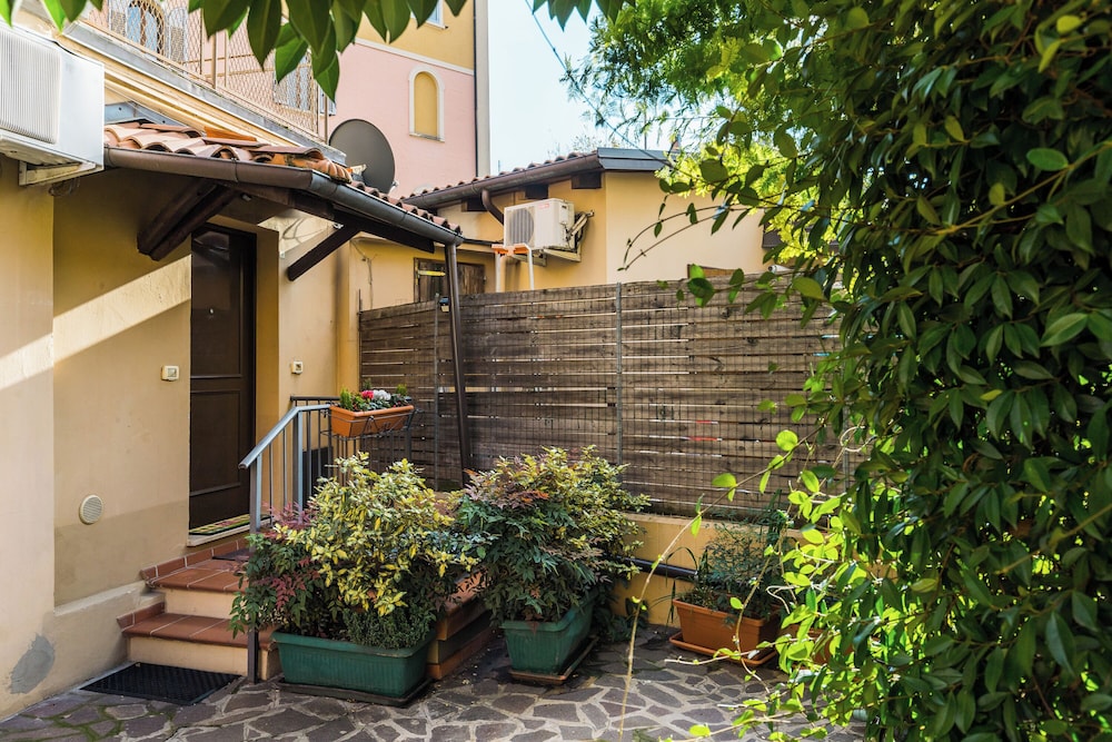 Massarenti 31 Modern Duplex view 2